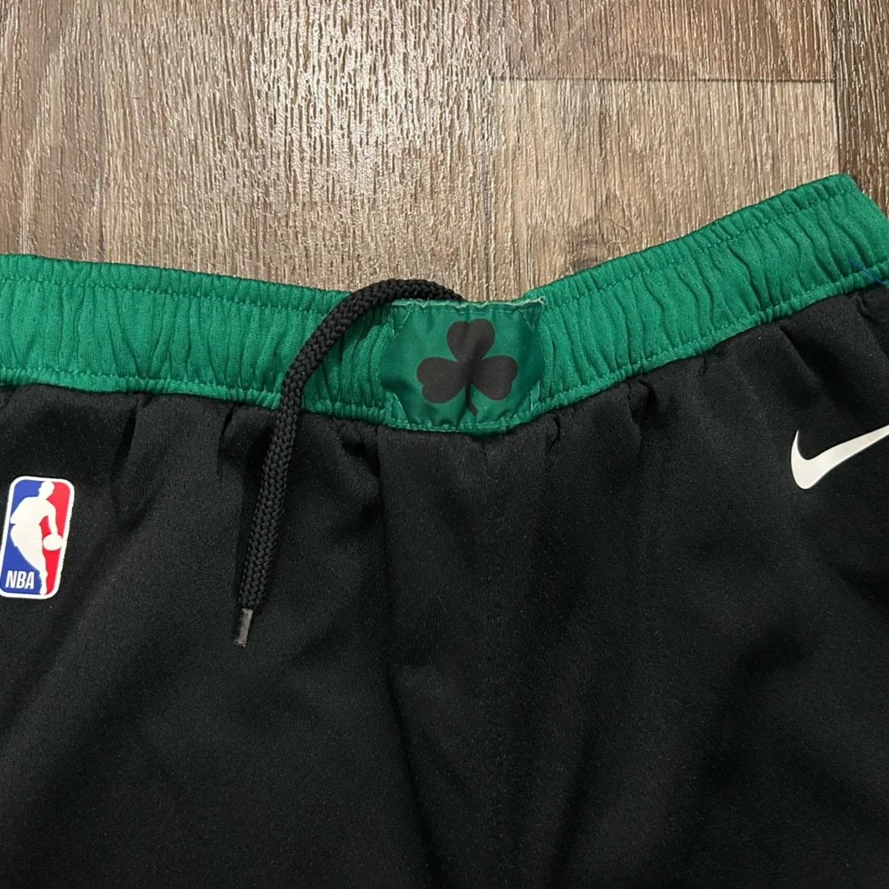 Nike Celtic Black and Green Authentic Basketball Shorts - Picture 4 of 6